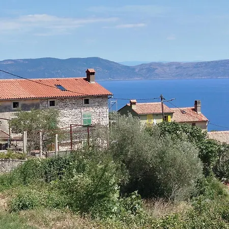 아파트 Hribar